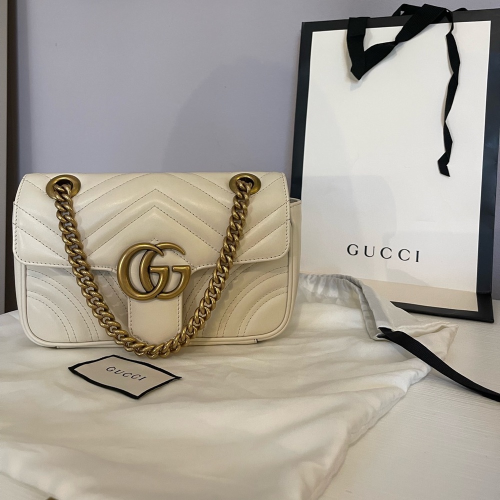 Gucci GG Marmont matelasse mini bag